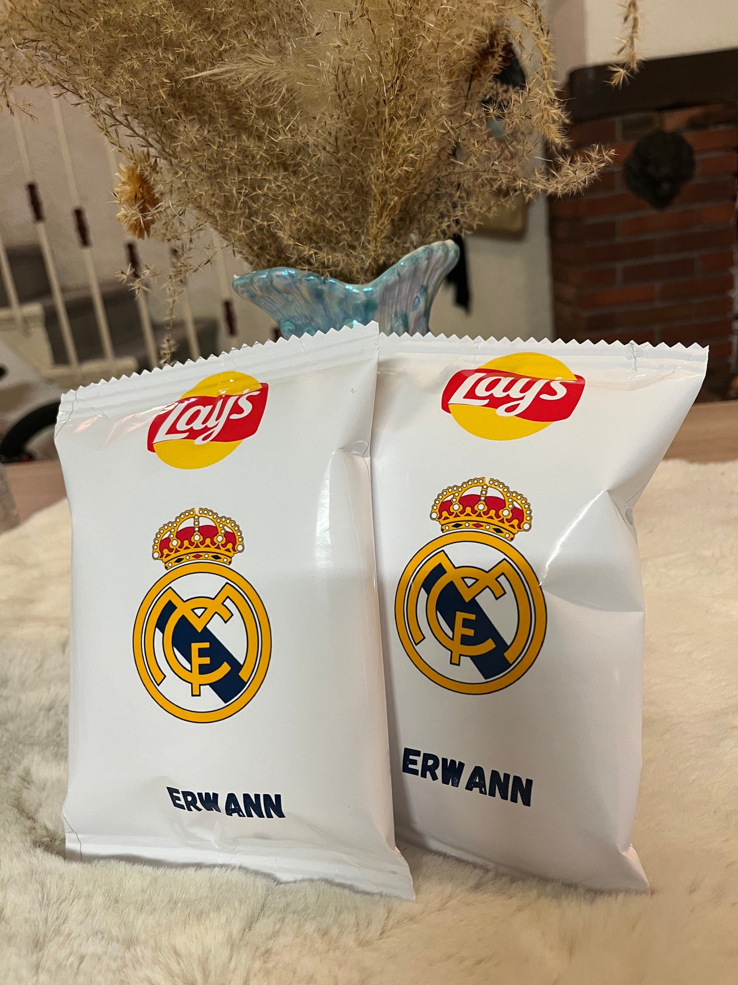 LAY'S