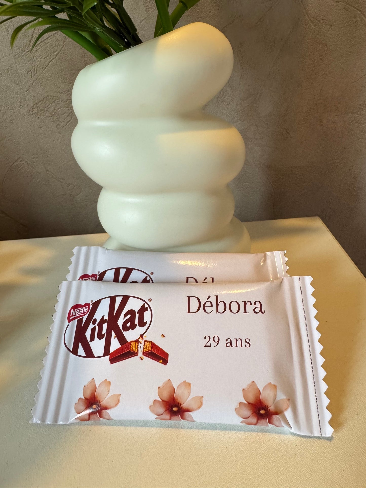 KITKAT